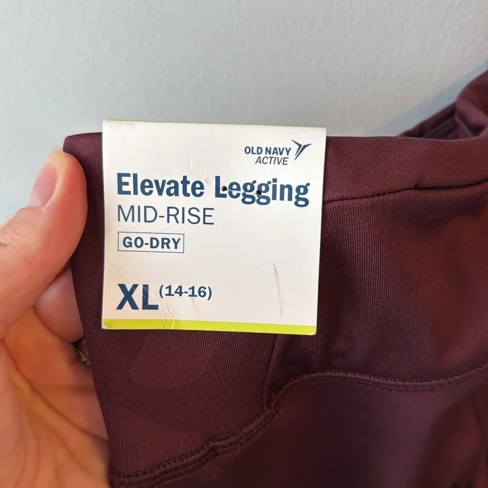 NWT Old Navy Elevate Girls‎ red Camo Leggings